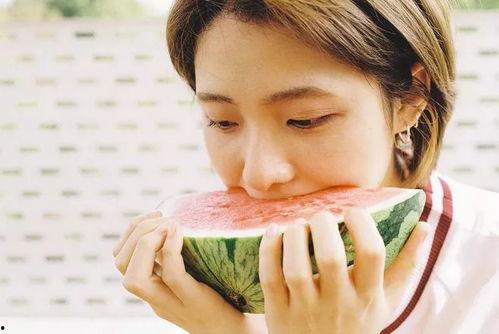 朝阳吃瓜群众什么意思 娱乐八卦新闻,娱乐圈最新八卦揭秘